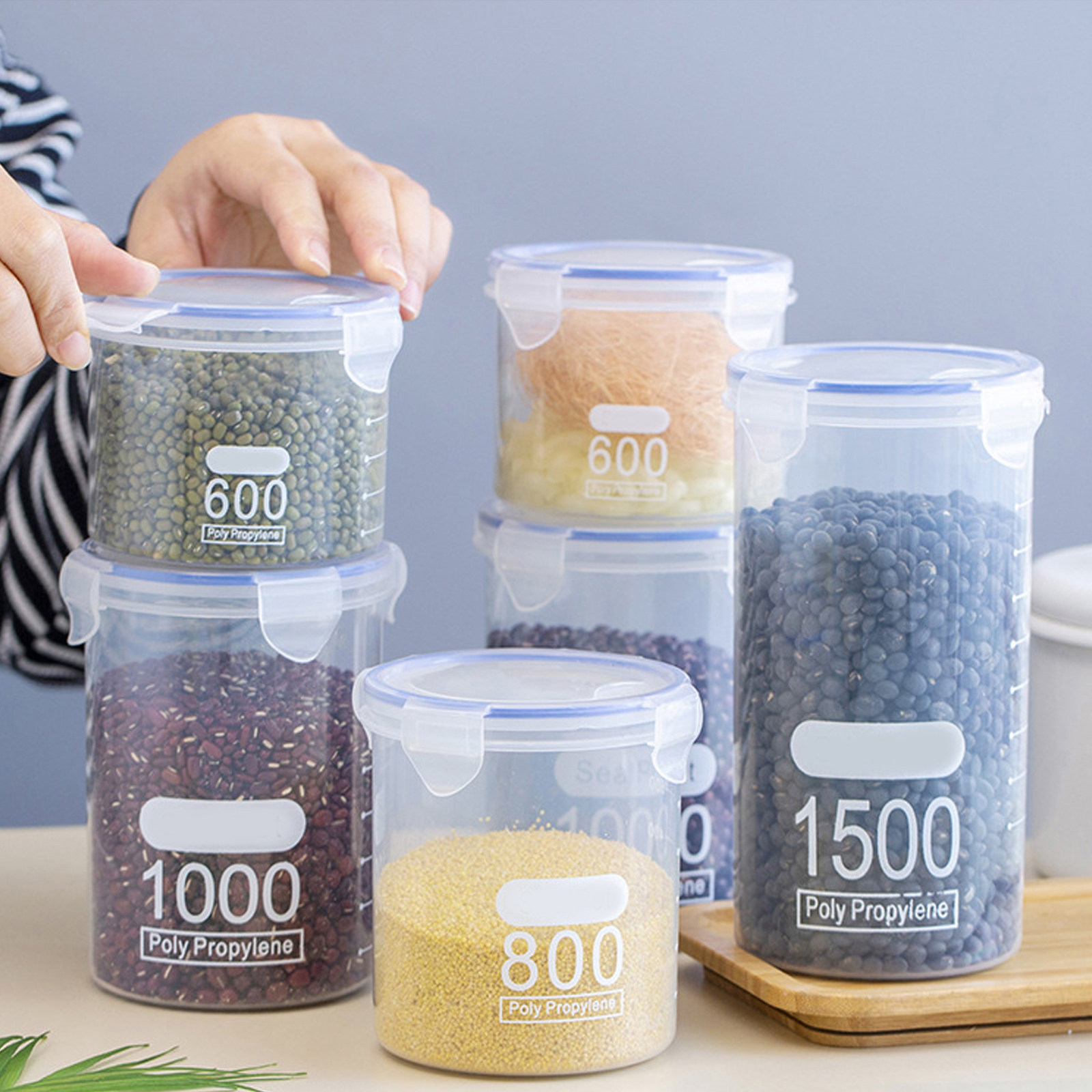 密閉式の食品保存容器6個セット。透明プラスチック製で、穀物や - Food Storage Containers のレビューと価格